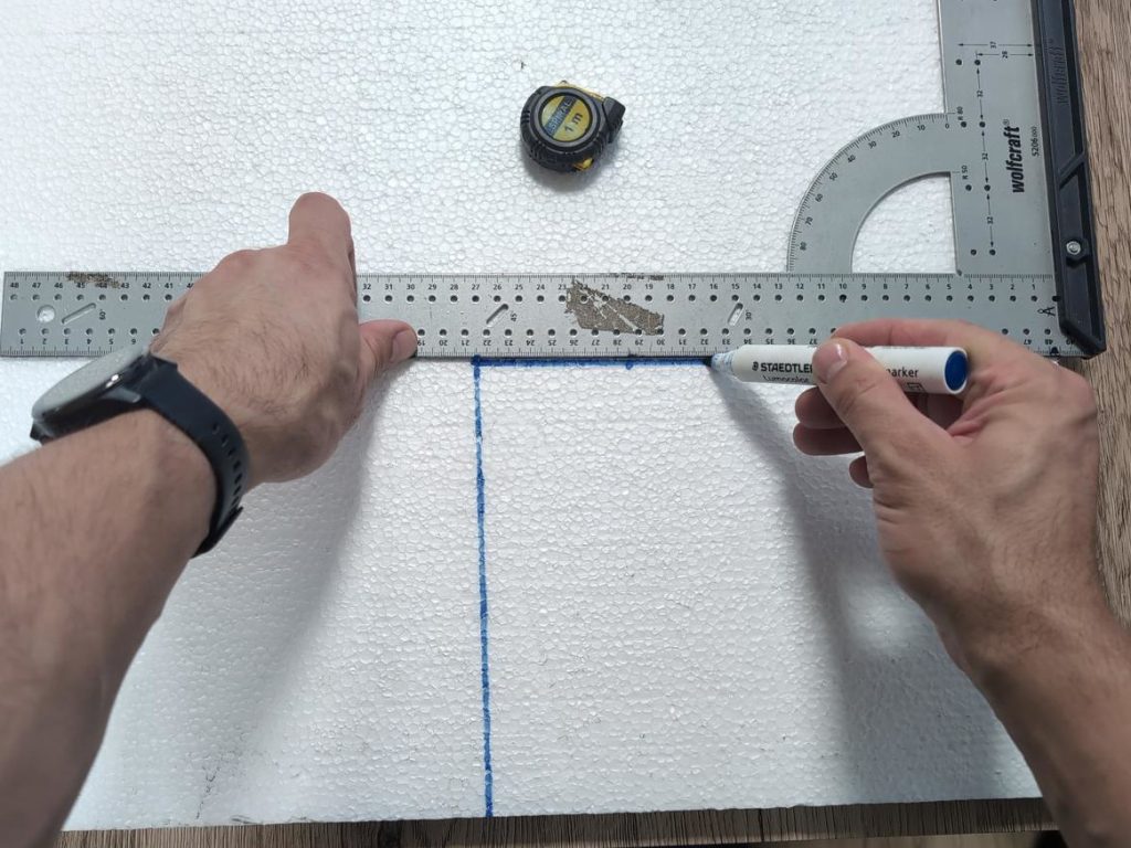 Background Making: Measuring and Cutting 2